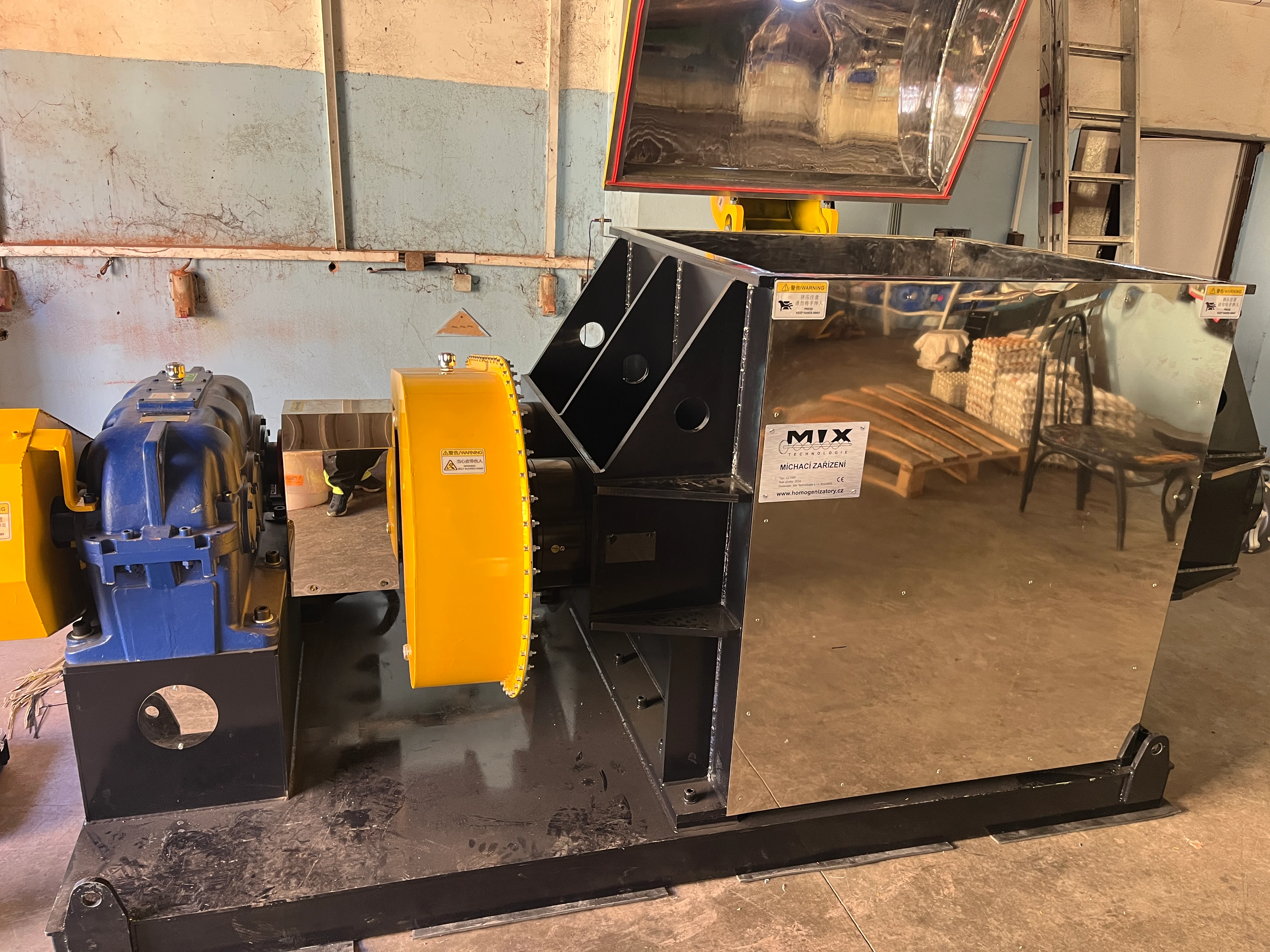 Hnětací zařízení